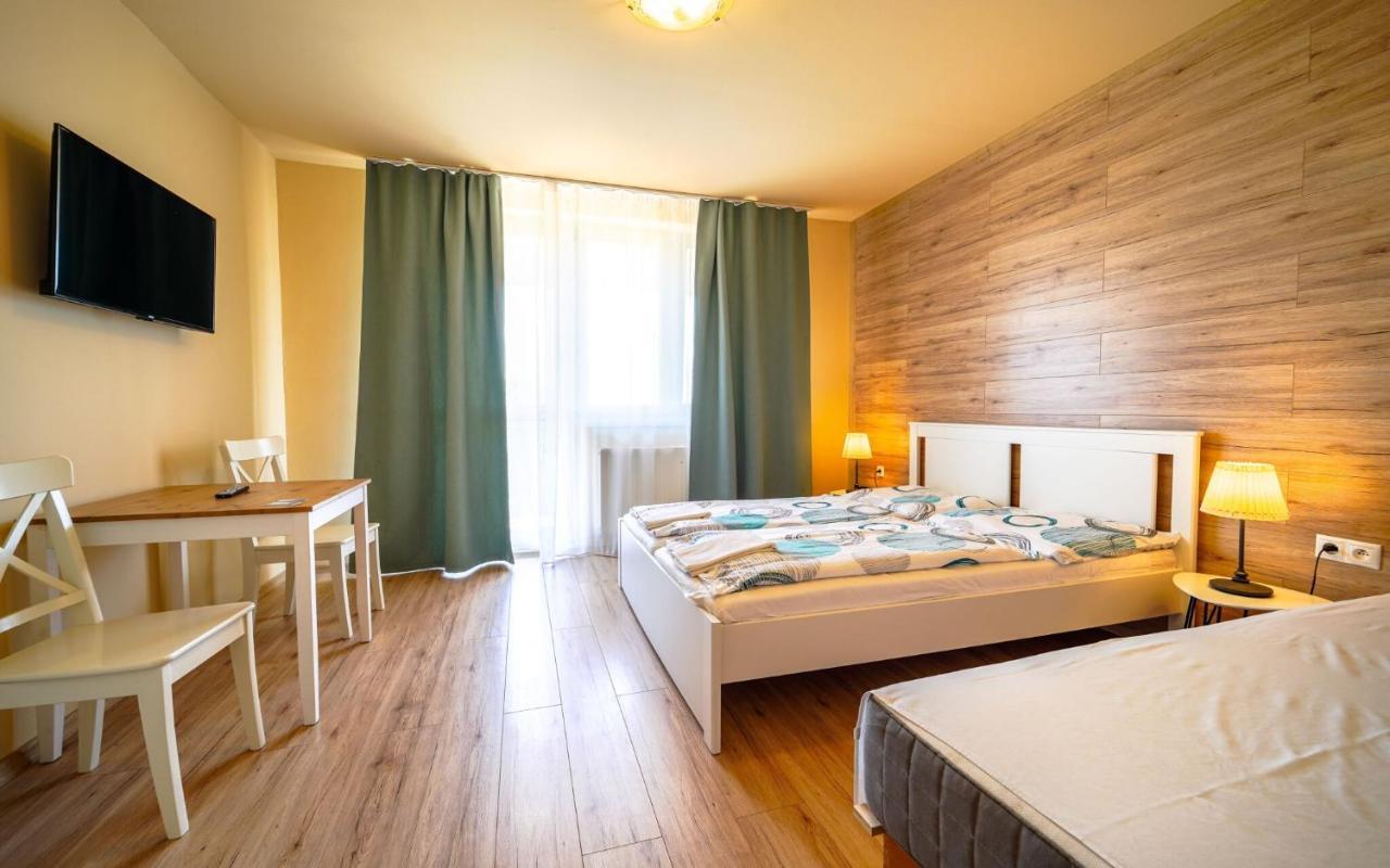 Apartmany Karmon Park Veľký Meder Екстериор снимка
